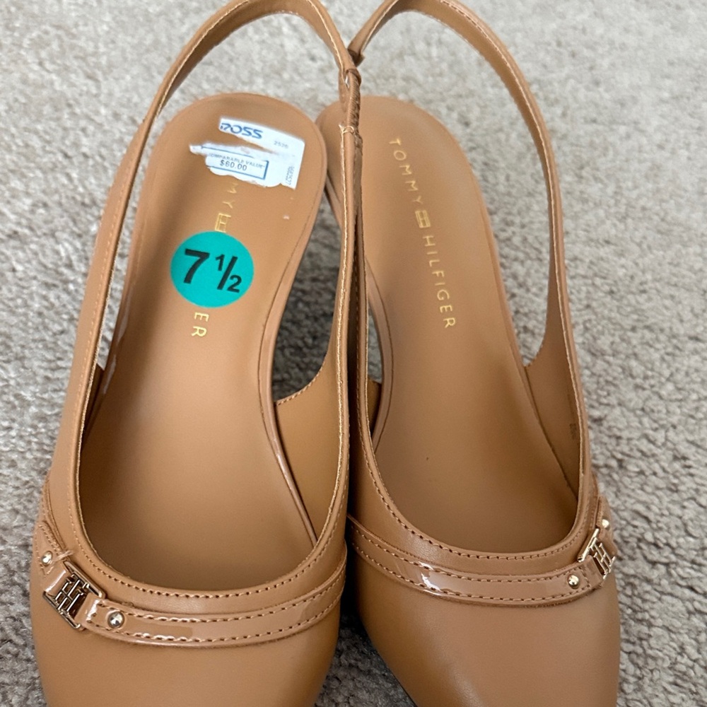 Tommy Hilfiger Tan Slingback Clogs with Metallic Logo Accent